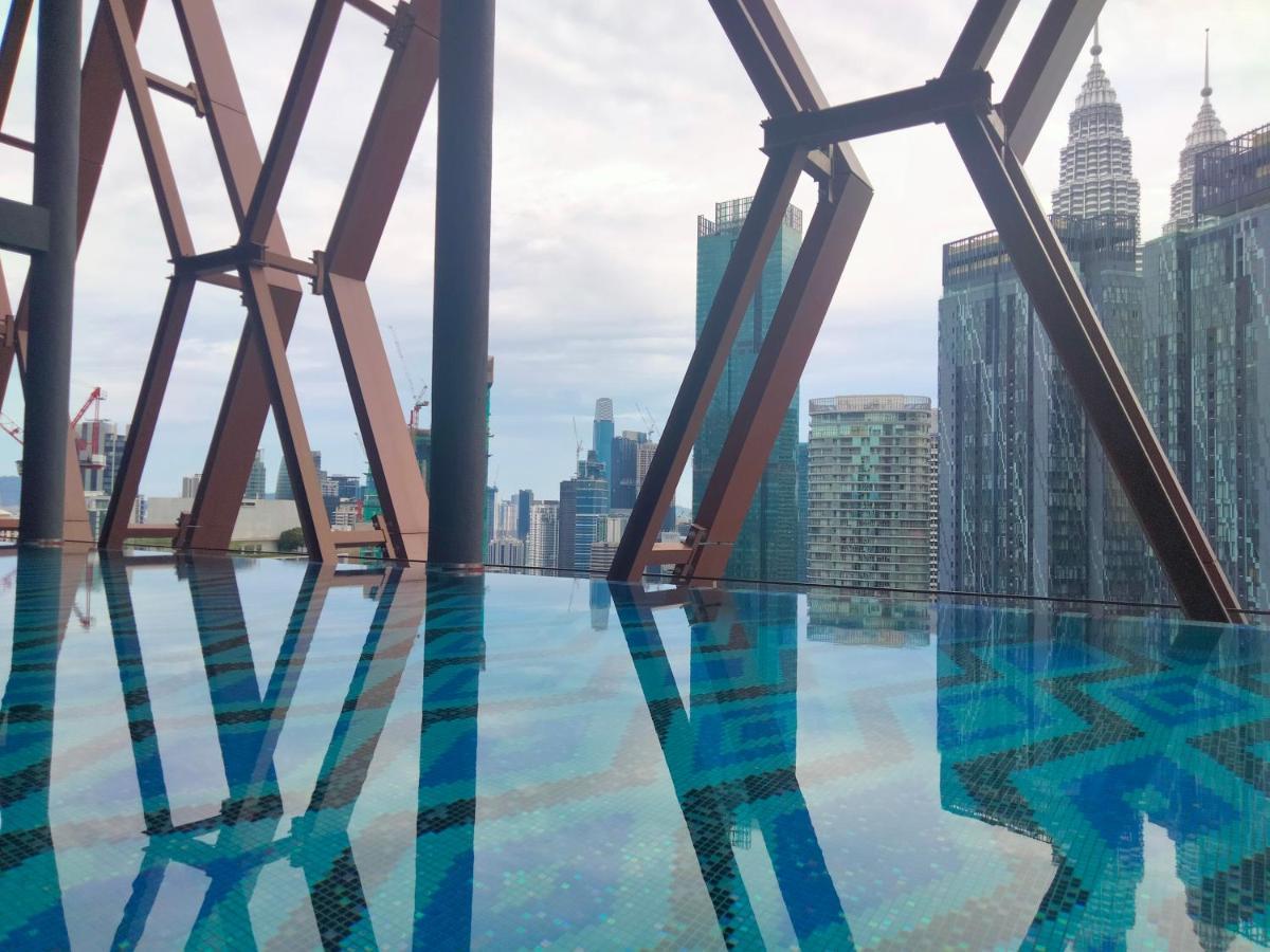Scarletz Suites Klcc I Homebrickz Куала Лумпур Екстериор снимка
