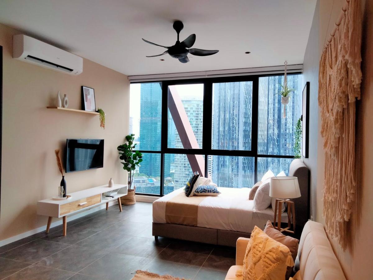 Scarletz Suites Klcc I Homebrickz Куала Лумпур Екстериор снимка