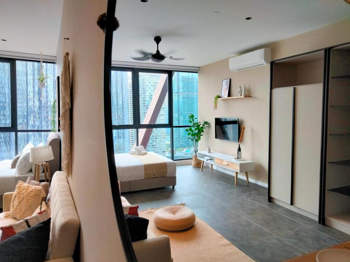Scarletz Suites Klcc I Homebrickz Куала Лумпур Екстериор снимка