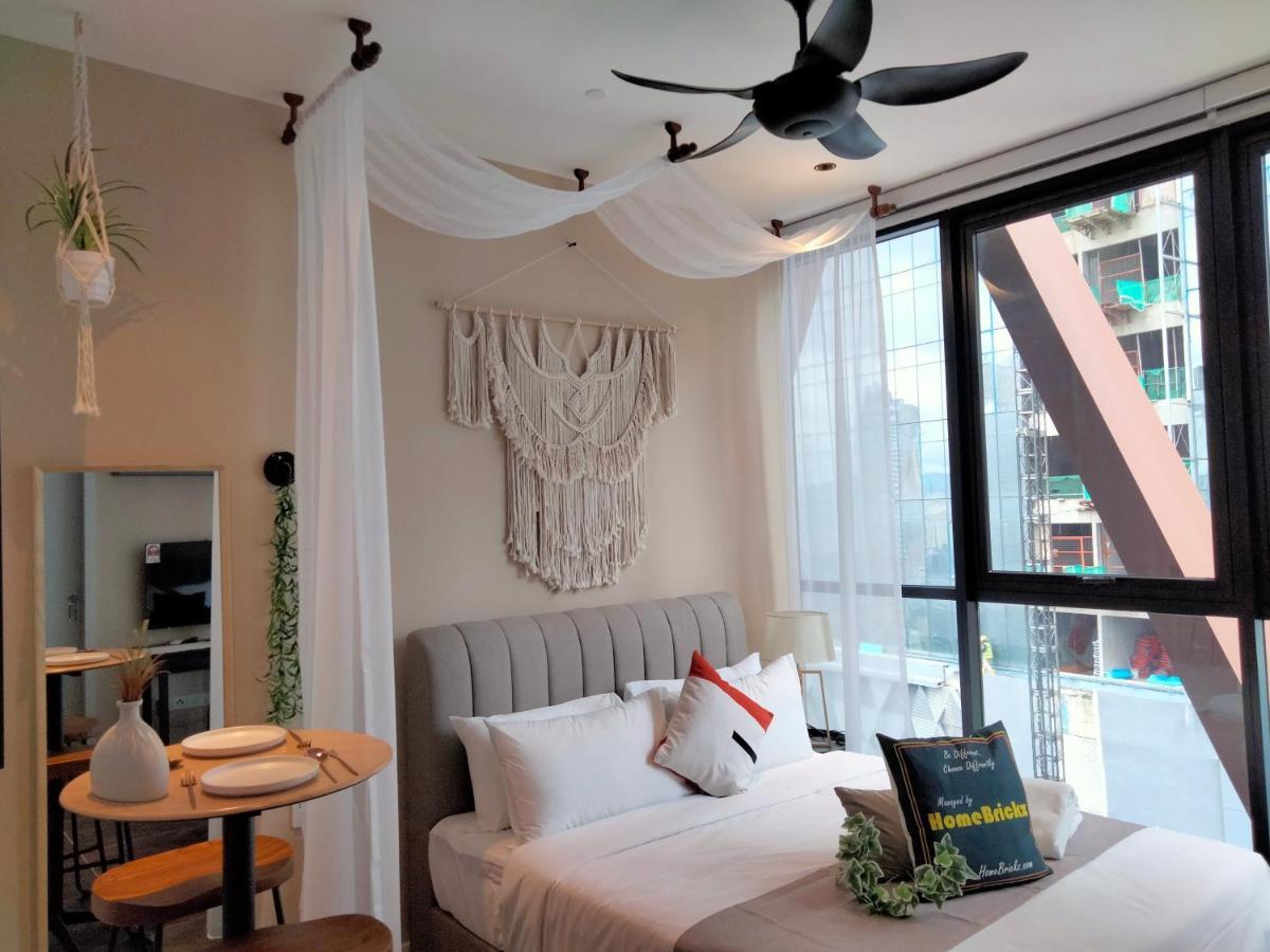 Scarletz Suites Klcc I Homebrickz Куала Лумпур Екстериор снимка